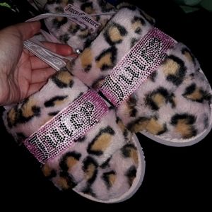 Juicy Couture Faux Fur Cheetah Print Strap Slides "Wyleigh"